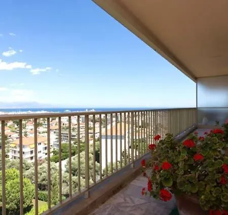 Luxury Vintage Rooftop Apartament