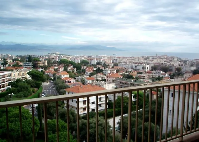 Luxury Vintage Rooftop *